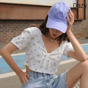 Dazy Floral Deep V Knot Front Crop Top